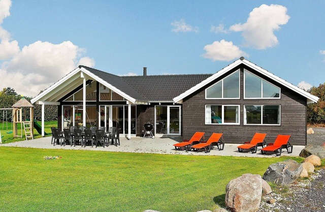 Villa de lujo con piscina junto al mar -- By Traum Ferienwohnungen