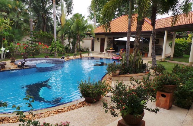 Villa privada de lujo en una ubicación impresionante piscina