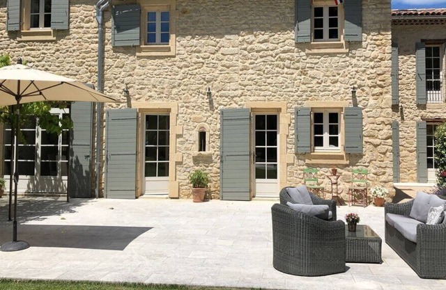 Luxury Provence Villa for Rent with Private Pool & Wonderful Garden