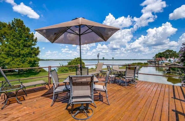 Luxury Retreat/Boat Rentals Available!