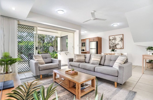 Luxury Retreat with Pool & Courtyard in Cairns North