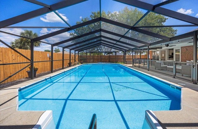 Luxury Retreat w/Large Private Pool, Game & Bunk Room–Perfect for Family Fun!
