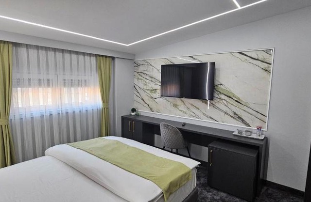 Luxury Room 's