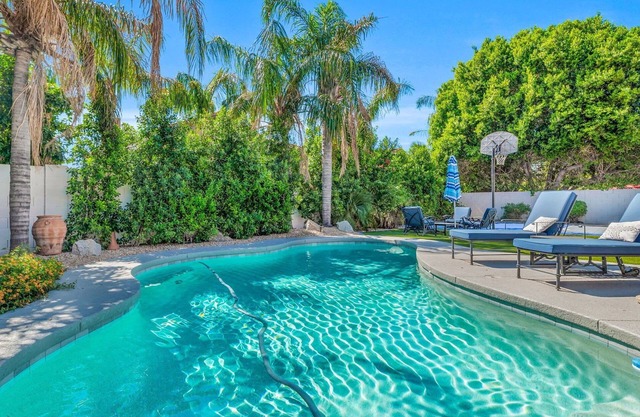 Luxury Scottsdale Kierland Home w/Backyard Oasis