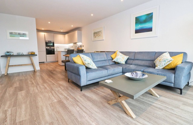 Luxury sea view apartment close to Constantine Bay.