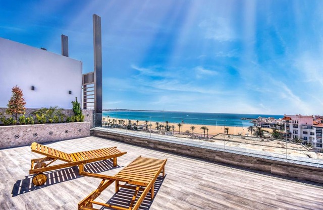 Luxury Seafront Appartement 6-7p