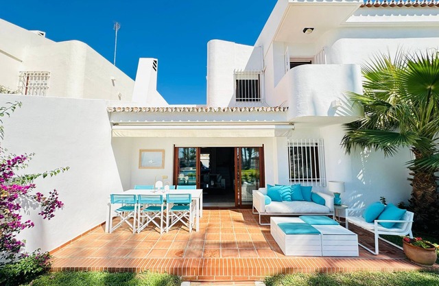 LUXURY SEASIDE TRAIÑAS - EVO INSPIRACION A PIE DEL MEDITERRANEO