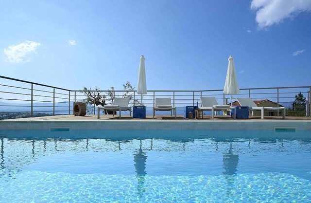 Luxury SeaViews Crete Villa | Villa Serene | 3 Bedroom | Heatable Pool | Chania
