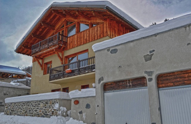 Lujo auto atendido Alpine Chalet, Capacidad 10 (4 hab) en el corazón de Paradiski