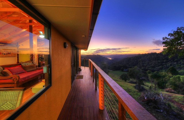 Villa independiente de lujo con cama king, spa doble, chimenea y cocina.