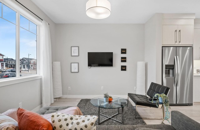Luxury Semi-Detached House 3BDR