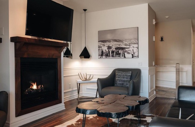 Luxury ski-in ski-out condo in St-Sauveur 2 bedrooms