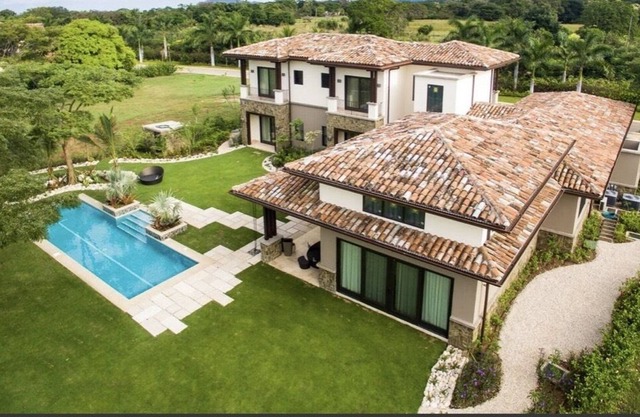 Luxury Stay by The Sea, Hacienda Pinilla