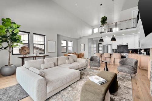 Luxury Stays Club 1012, New lovely 4br TH, New Deer Valley 1 min Park City 10 min