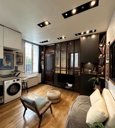 Luxury studio
