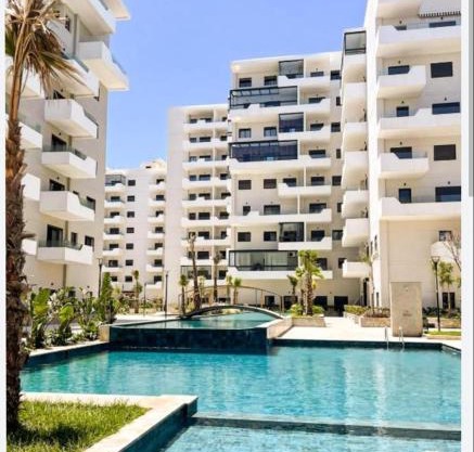 luxury studio vue Sur Piscine, mer et Park a Zenata City Eco