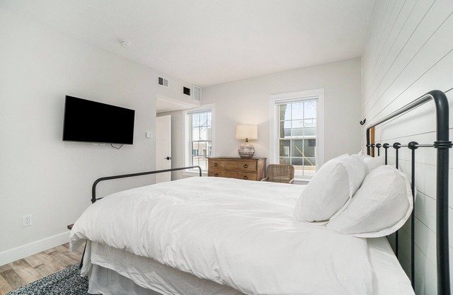 Luxury Suite #2
