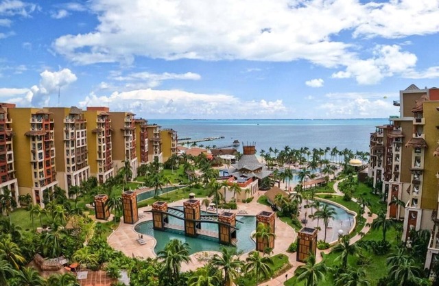Luxury Suite at Villa del Palmar Cancun – Your Caribbean Escape Awaits