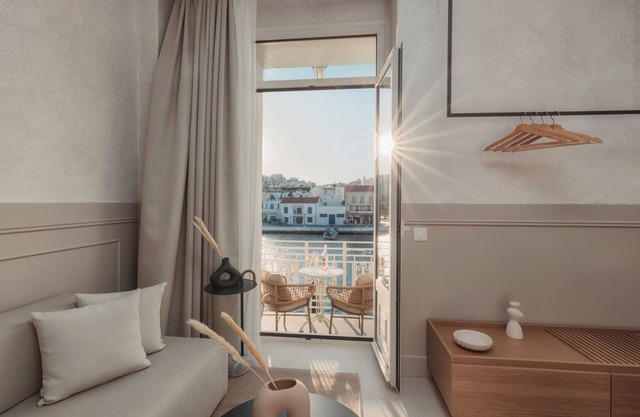 Luxury Suites by Lato