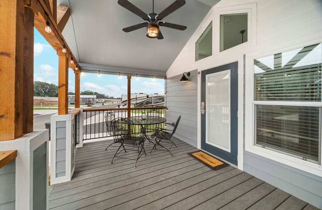Luxury Tiny Home Features Full King Bed, Cedar Beams, Pool Views, and Six-Person Capacity in Texas H