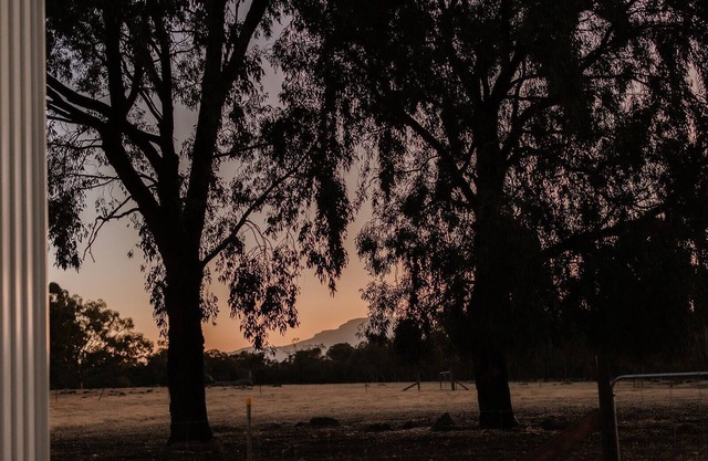 Luxury tiny house on your own 12 acres close to and with views of the Grampians.