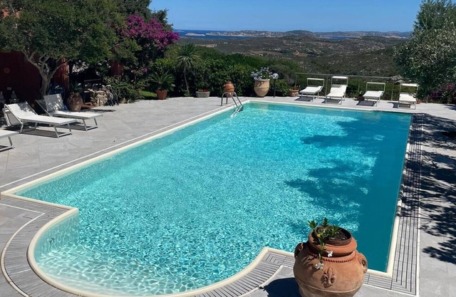 Luxury Villa Francesca promoted by WeekHomes.com