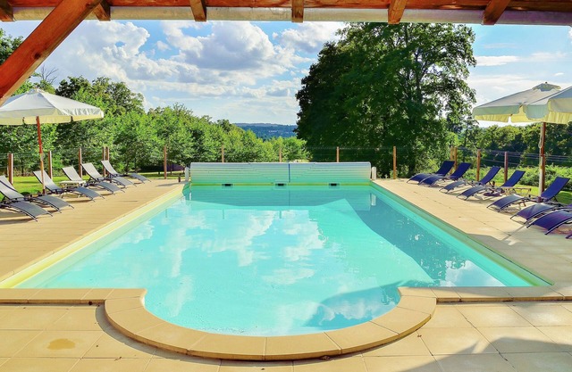 Luxury villa with heated pool and tennis court