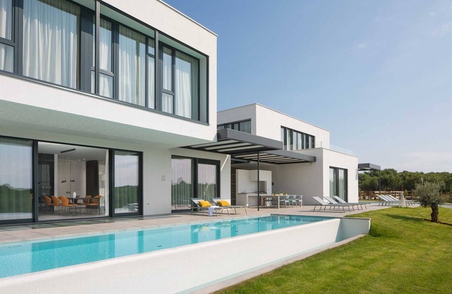 Luxury Villa Euphoria with Pool I