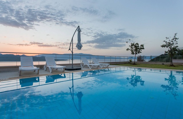 Luxury Villa for 6 Amazing Sea View Pool