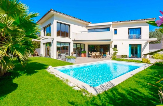 Luxury Villa in Gemenos