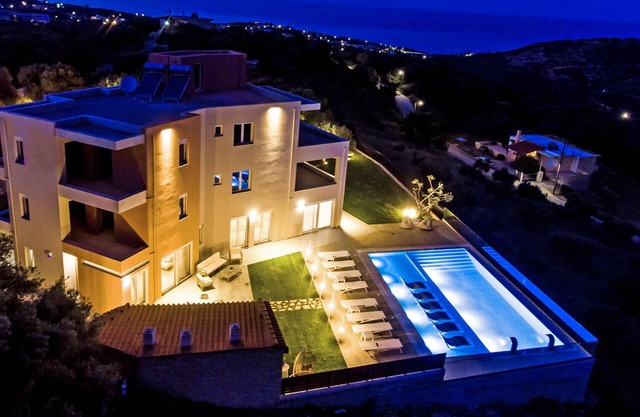 Villa Oasis - Luxury Residence