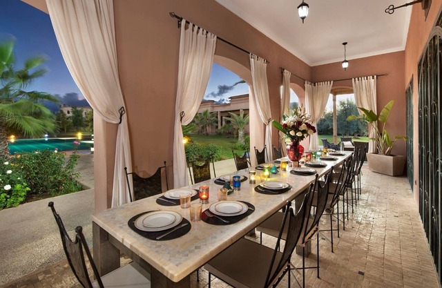 Villa p.moon 62 people Marrakech route ourika 25min from the souk of Marrakech