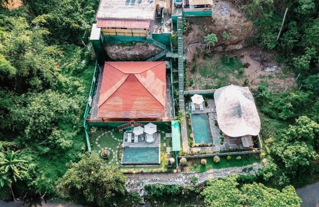 Luxury Villa Rose and Villa Rosebud