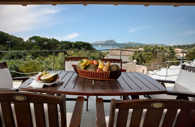 VILLA DE LUJO CON JACUZZI Y VERANDA VISTA AL MAR