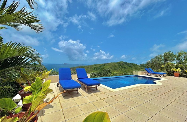 Luxury villa with stunning views in Spring Estate