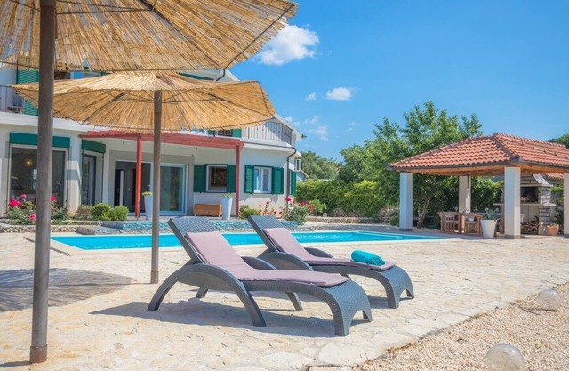 Villa de lujo con piscina Vrpolje, Sibenik (K-21843)