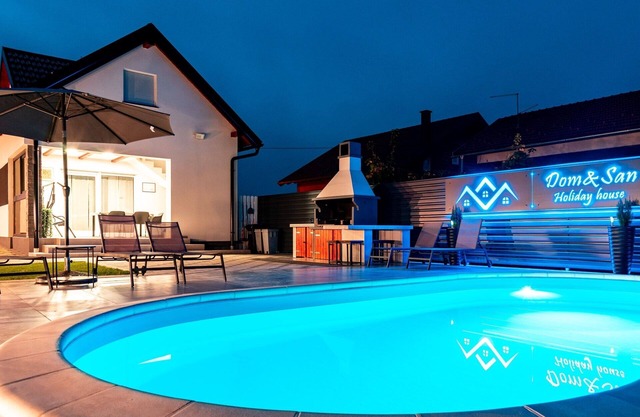 Villa de lujo con piscina Varaždin Breg, Zagorje (K-20537)