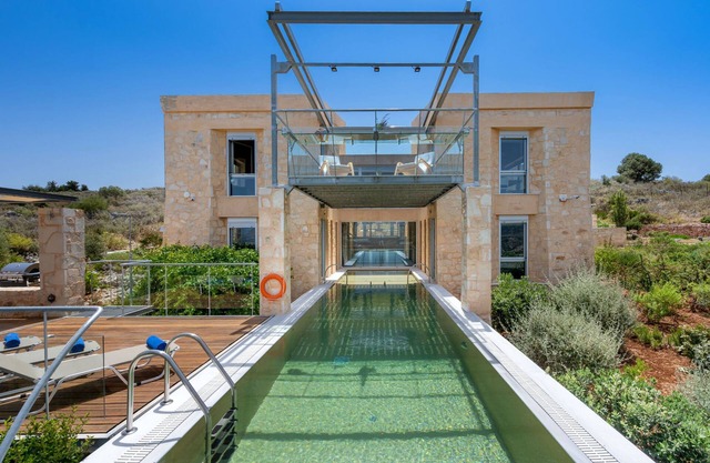 Villa de lujo con piscina climatizada y espléndidas vistas