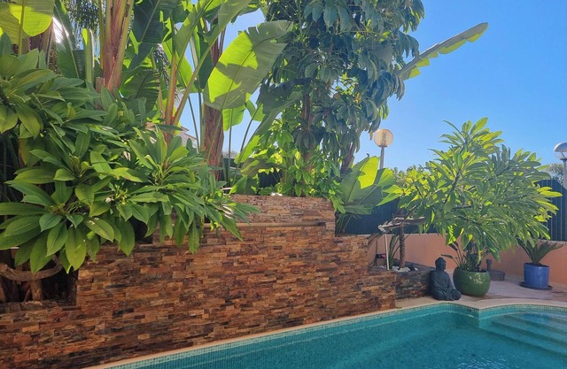 Villa de lujo con piscina y jardín balinés – Casa de vacaciones en el Algarve