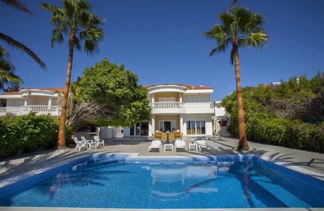 Luxury Villa With Special Sea Views