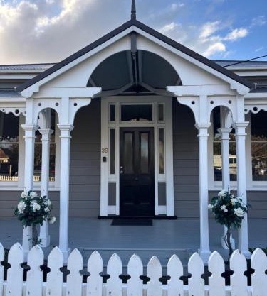 Luxury Village Villa 200metres from Village