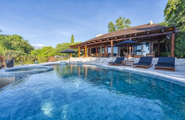 Casa de 5 habitaciones + barco privado / capitán y chef en Península Papagayo!