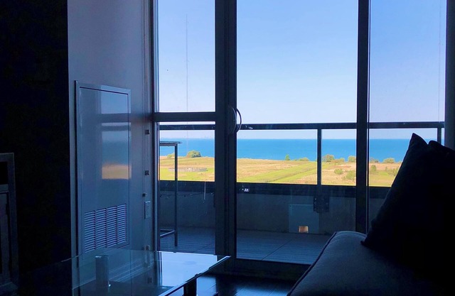 Luxury Water-View Oasis