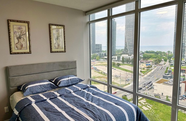 Luxury Waterfront Condo Toronto