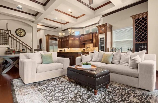 *Luxury Waterfront Home* Game Room * Family Friendly * 3 Private Balconies