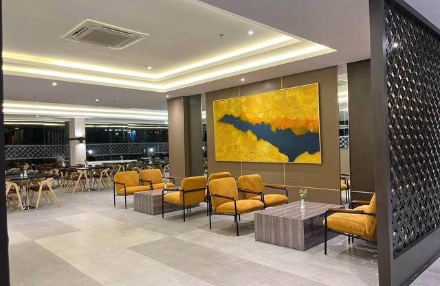 LYNN Hotel Tuban