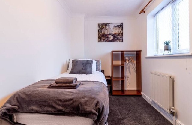Lyvelly Gardens by Incredible Stay