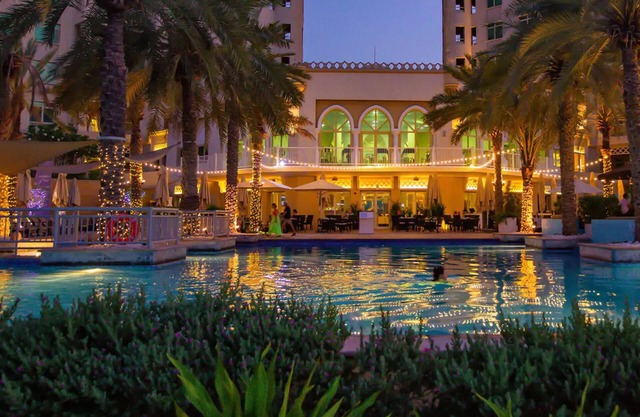 Mövenpick Hotel Jumeirah Lakes Towers