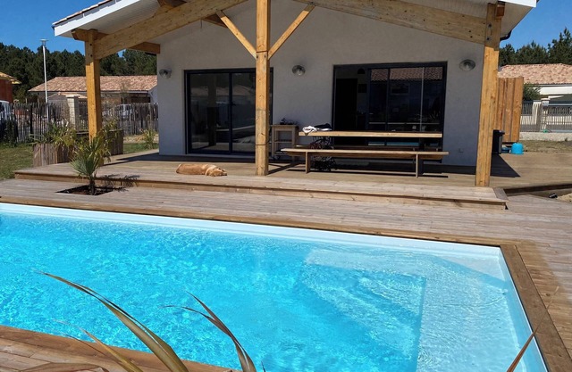 M'Ohana house near the center of the seaside resort of Montalivet les Bains