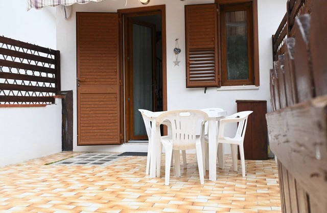 M428 - Marcelli, two-room apartment with terrace, near the sea